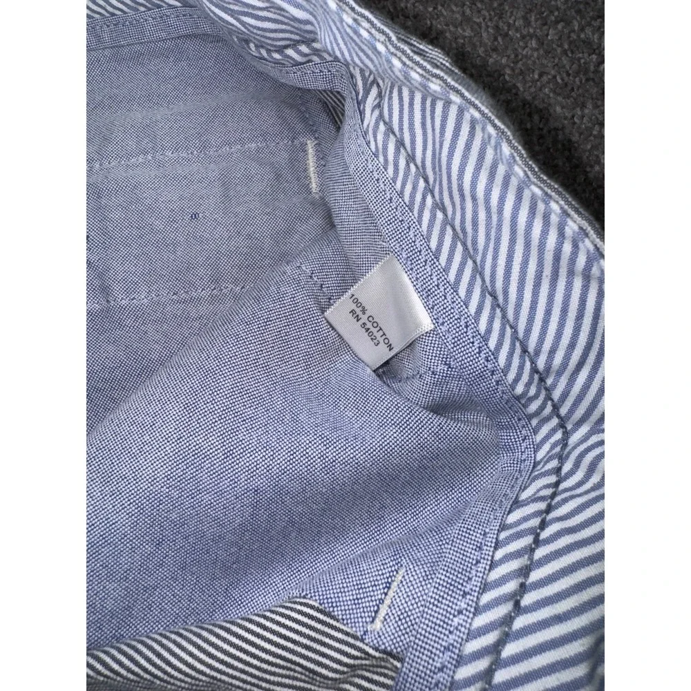 Banana Republic Men's Black & White/Grey Pinstriped Chino Shorts‎ Size - Size 34